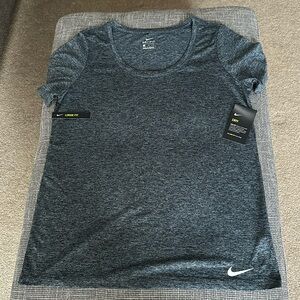 NIKE tee